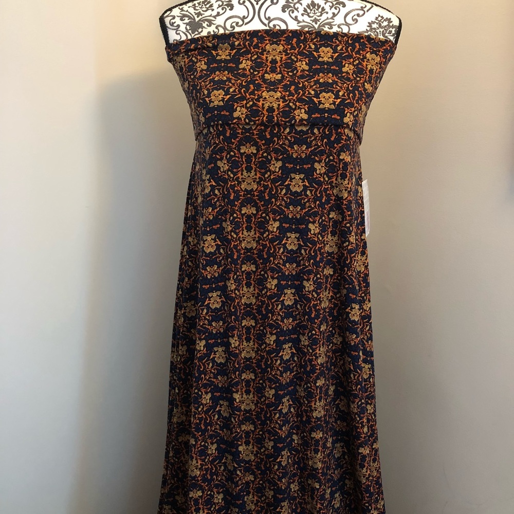 Bnwt medium and 2xl lularoe maxi. Gorgeous floral!